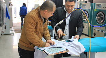 技術(shù)培訓(xùn)現(xiàn)場(chǎng)3