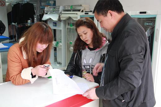 哪家干洗店加盟品牌好?UCC洗衣加盟連鎖店經營情況。